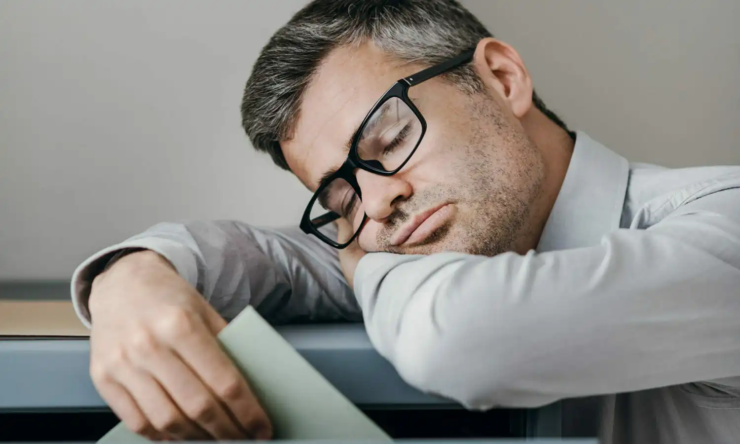 Is My Daytime Tiredness Making Me More Stupid?