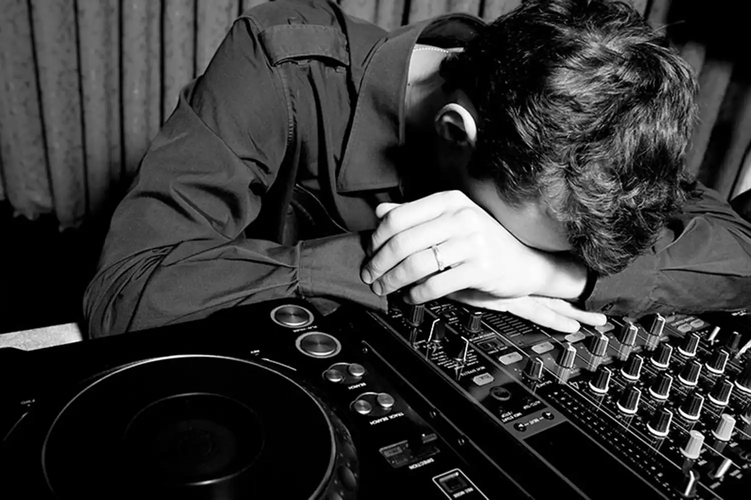 sleeping dj